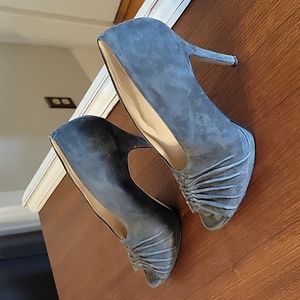 Boutique 9 suede heels